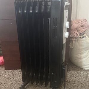 Black Electric Heater